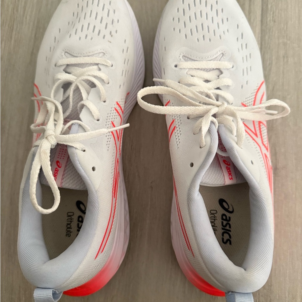 ASICS Women's White and Pink Running Shoes